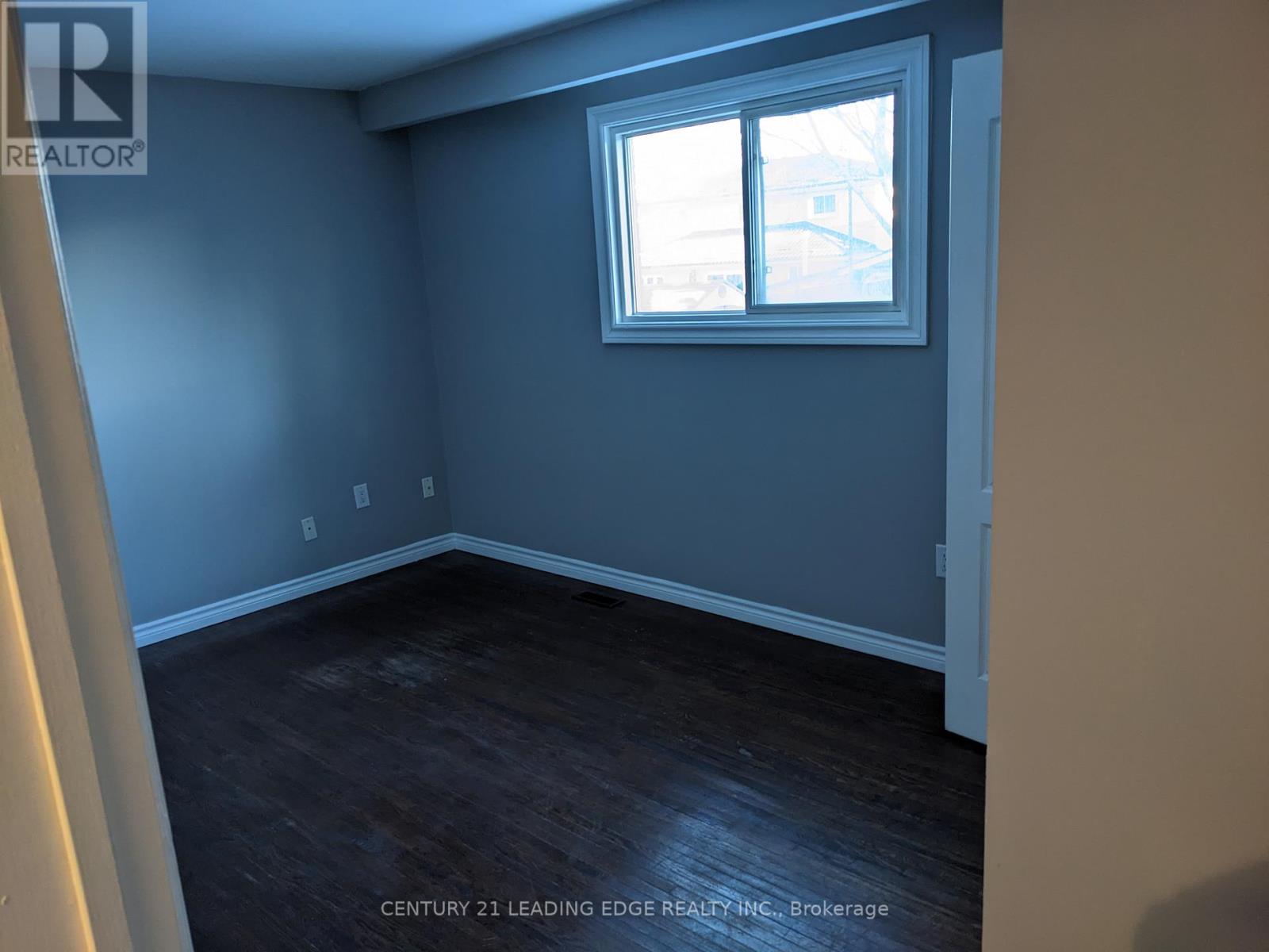 Main - 2424 Whaley Drive, Mississauga, Ontario  L5B 2B5 - Photo 16 - W12653052