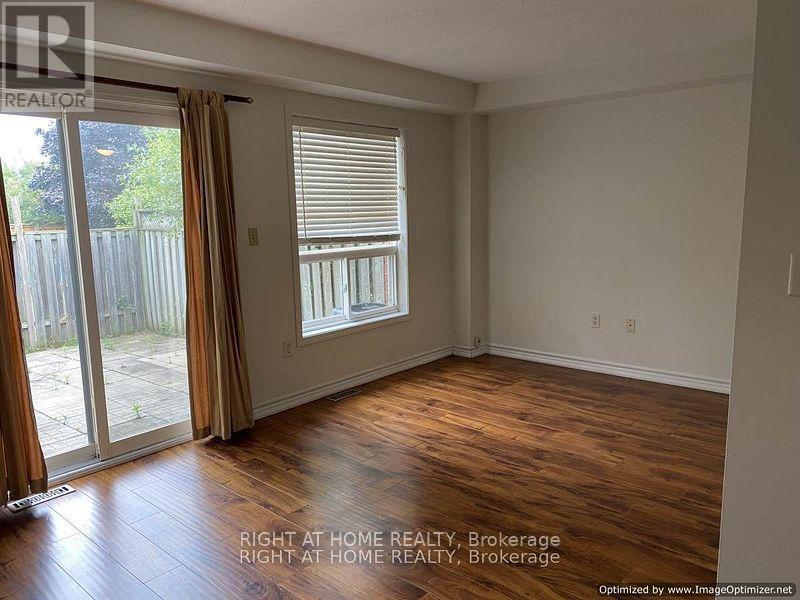 4372 Fairview Street, Burlington, Ontario  L7L 6S6 - Photo 7 - W12660534