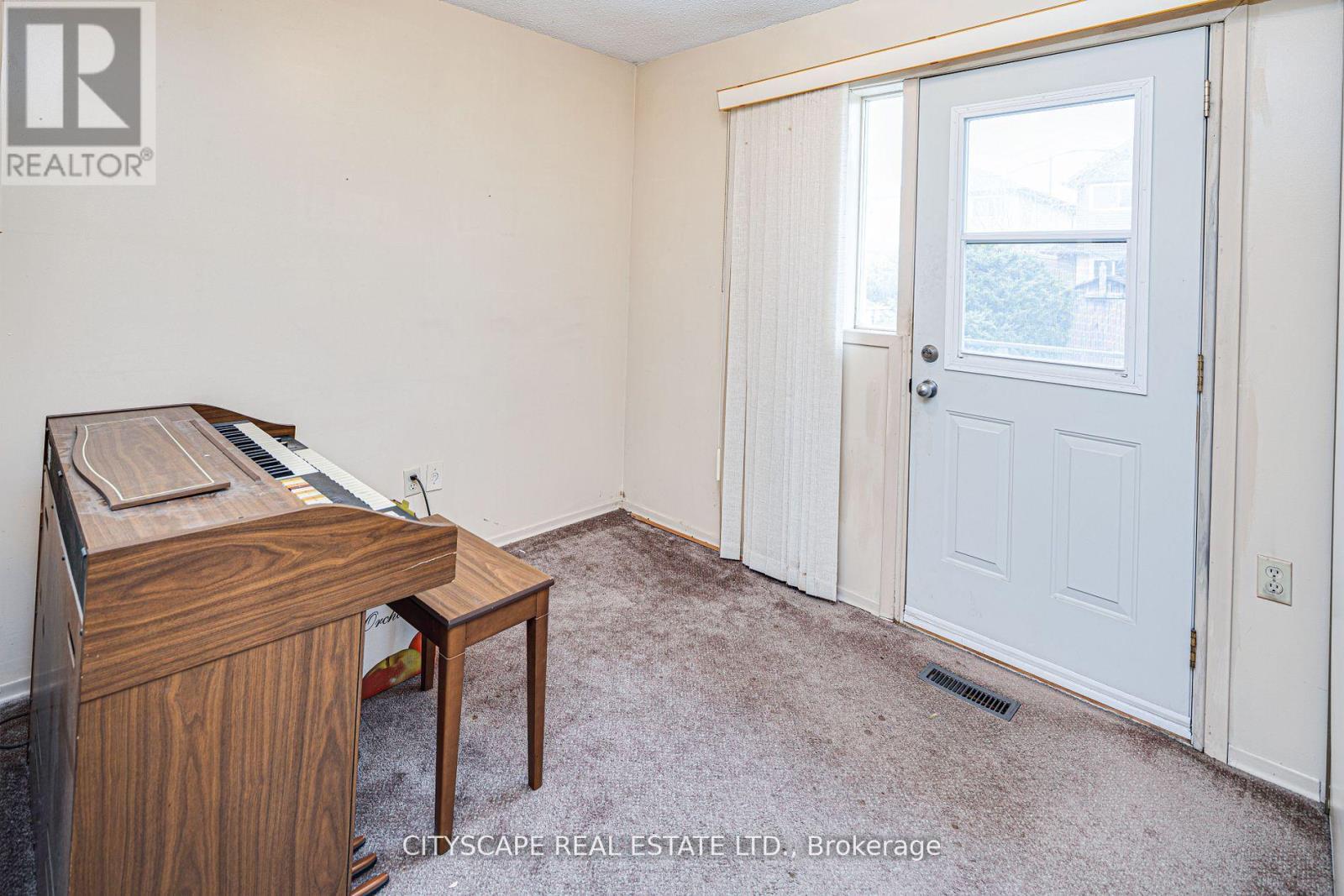 66 Vodden Street W, Brampton, Ontario  L6X 2W7 - Photo 18 - W12660552