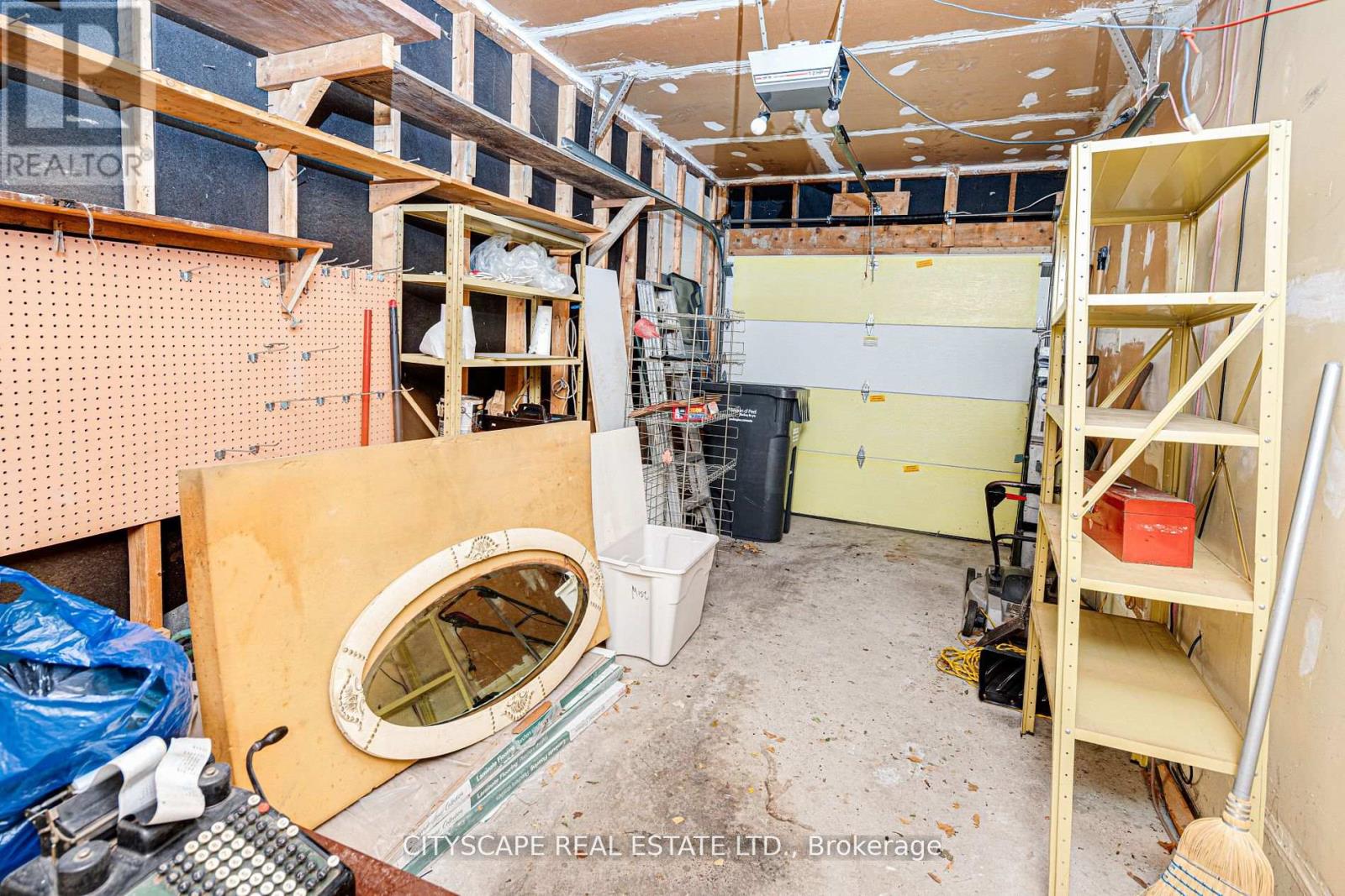 66 Vodden Street W, Brampton, Ontario  L6X 2W7 - Photo 24 - W12660552