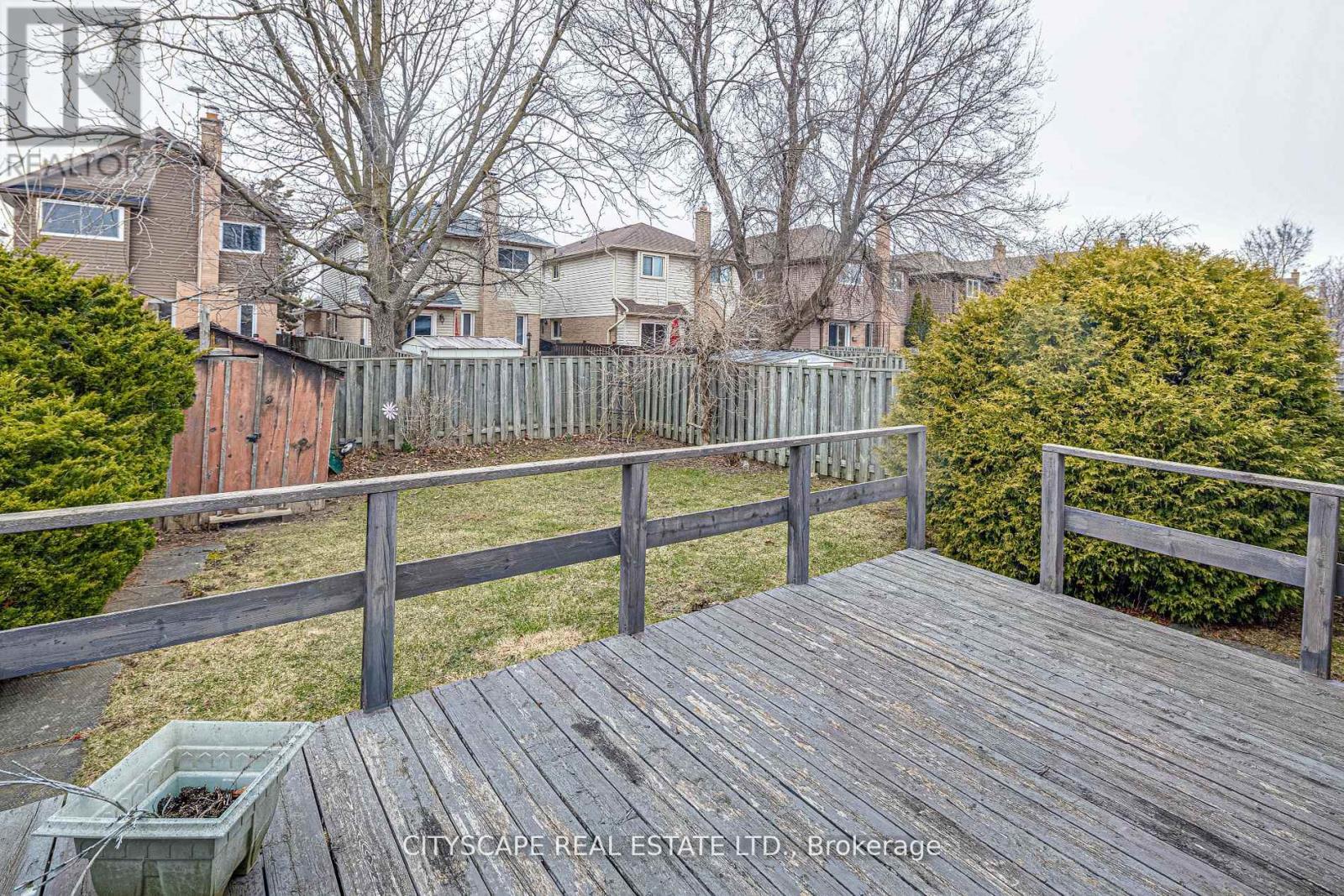 66 Vodden Street W, Brampton, Ontario  L6X 2W7 - Photo 4 - W12660552