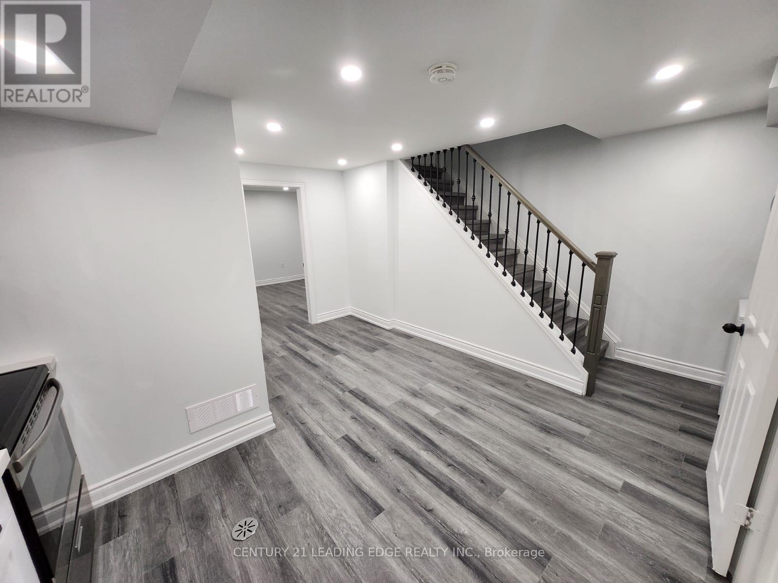 Lower - 6409 Saratoga Way, Mississauga, Ontario  L5N 7V7 - Photo 3 - W12660566