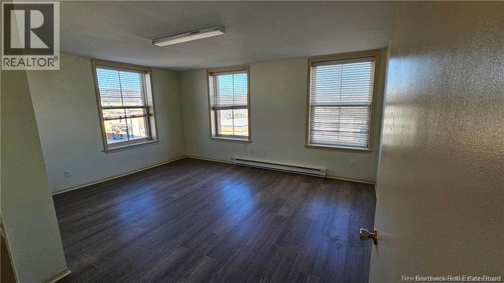 593 Main Street, Sussex, New Brunswick  E4E 5R5 - Photo 3 - NB131616