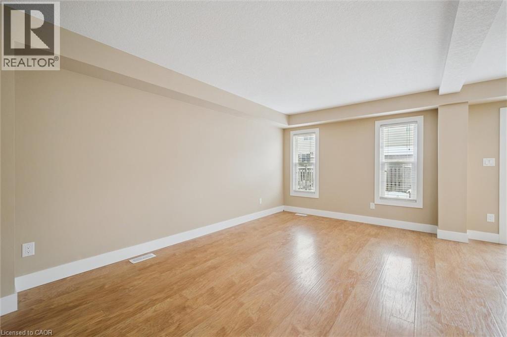 298 Sophia Crescent, Kitchener, Ontario  N2R 1X9 - Photo 7 - 40794742