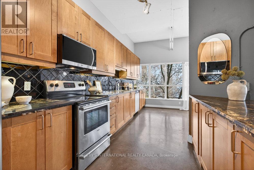 305 - 66 Bay Street S, Hamilton, Ontario  L8P 4Z6 - Photo 16 - X12660514