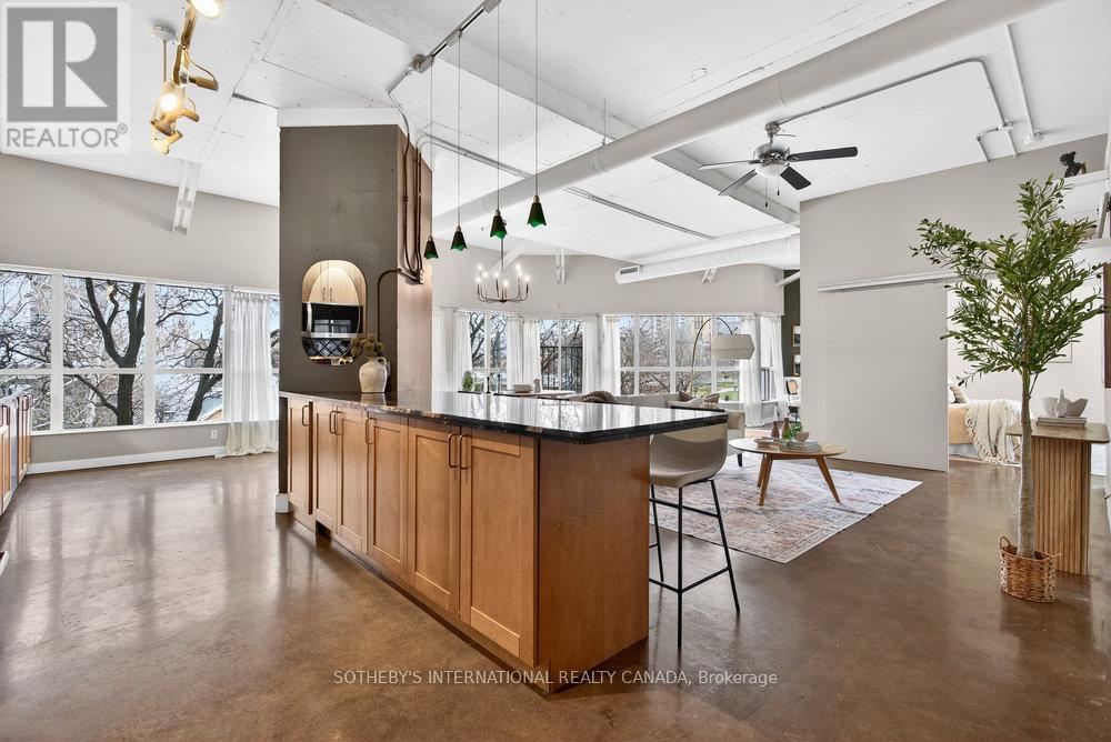 305 - 66 Bay Street S, Hamilton, Ontario  L8P 4Z6 - Photo 5 - X12660514