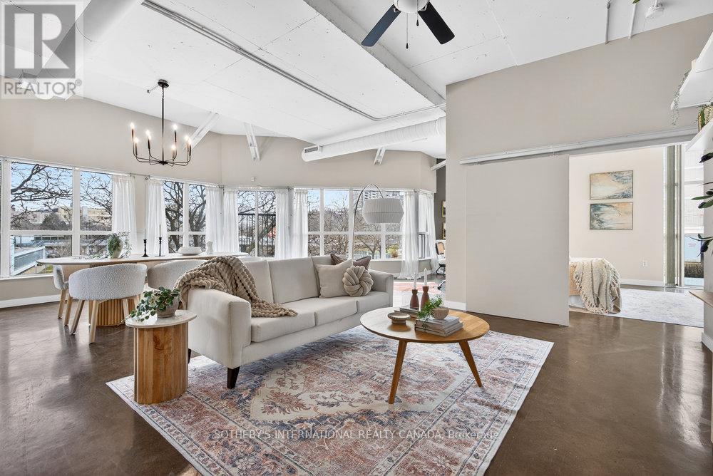 305 - 66 Bay Street S, Hamilton, Ontario  L8P 4Z6 - Photo 6 - X12660514