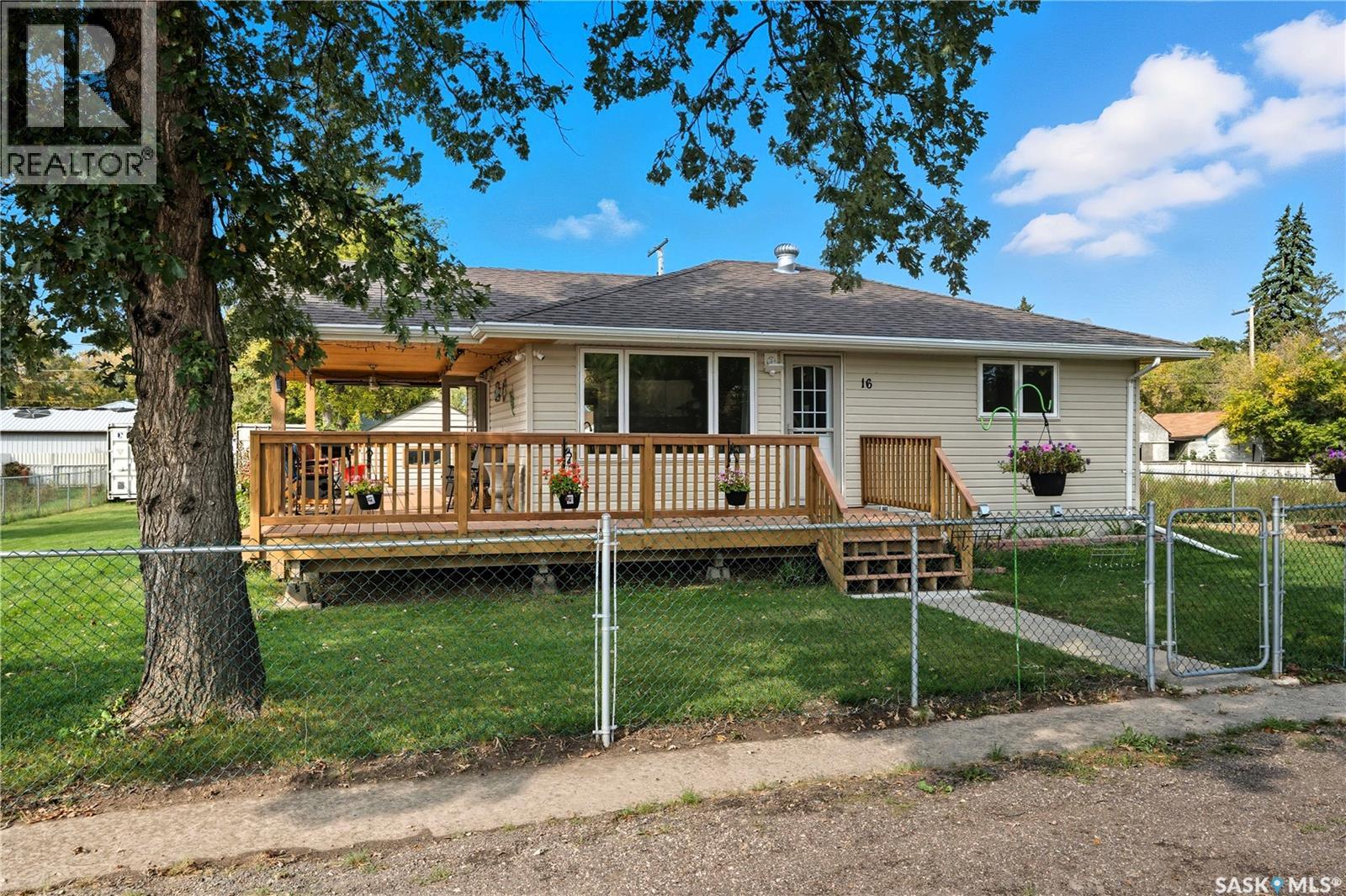 16 Walsh STREET, Qu'Appelle