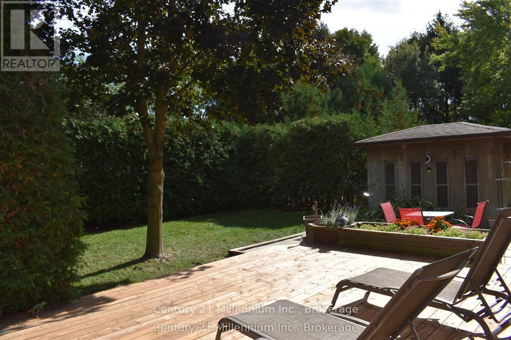 43 Stoddart Drive, Aurora, Ontario  L4G 2G2 - Photo 33 - N12658268