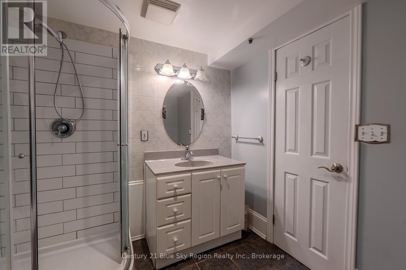 62 Strathcona Drive, North Bay, Ontario  P1A 2N1 - Photo 36 - X12537088