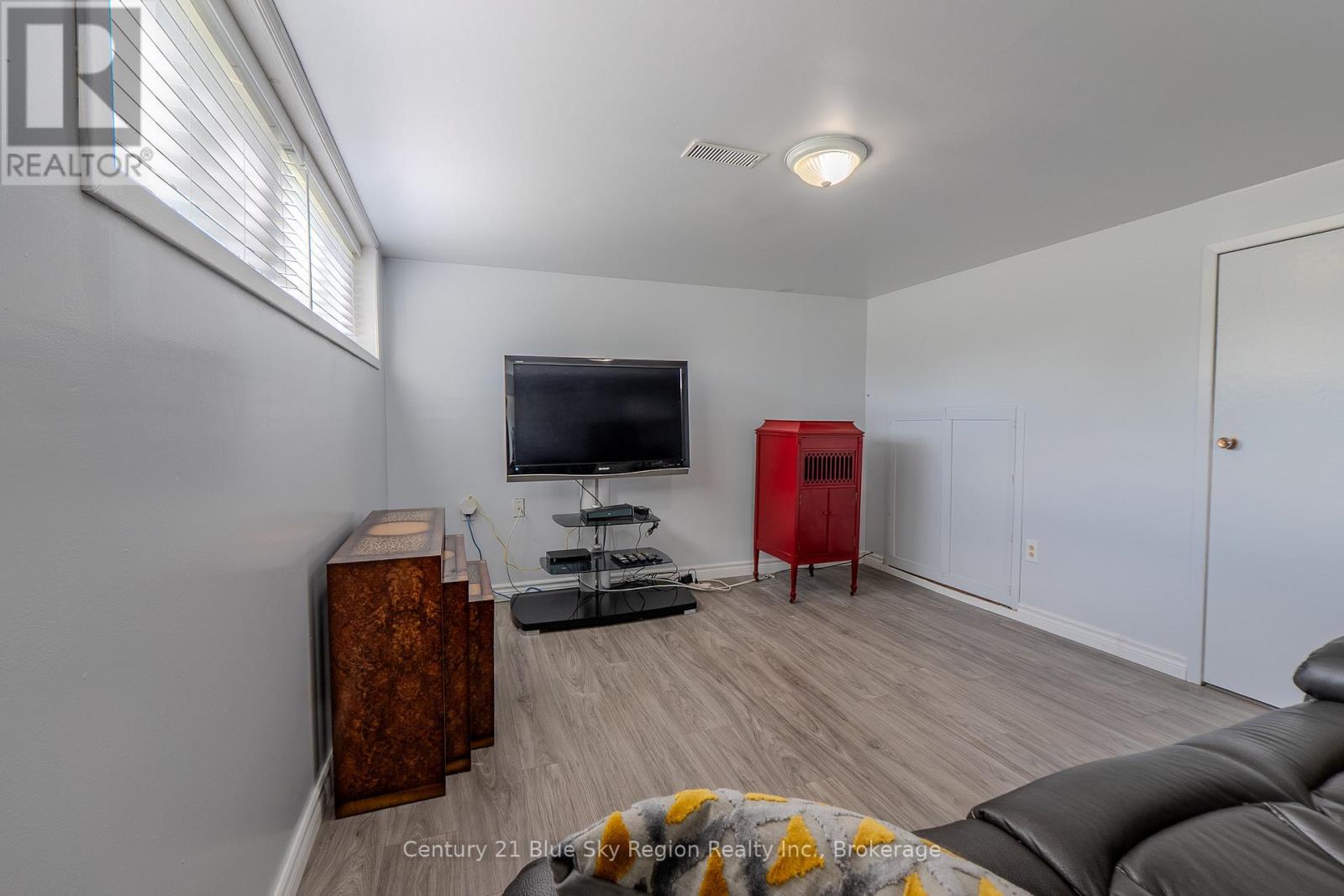 62 Strathcona Drive, North Bay, Ontario  P1A 2N1 - Photo 26 - X12537088