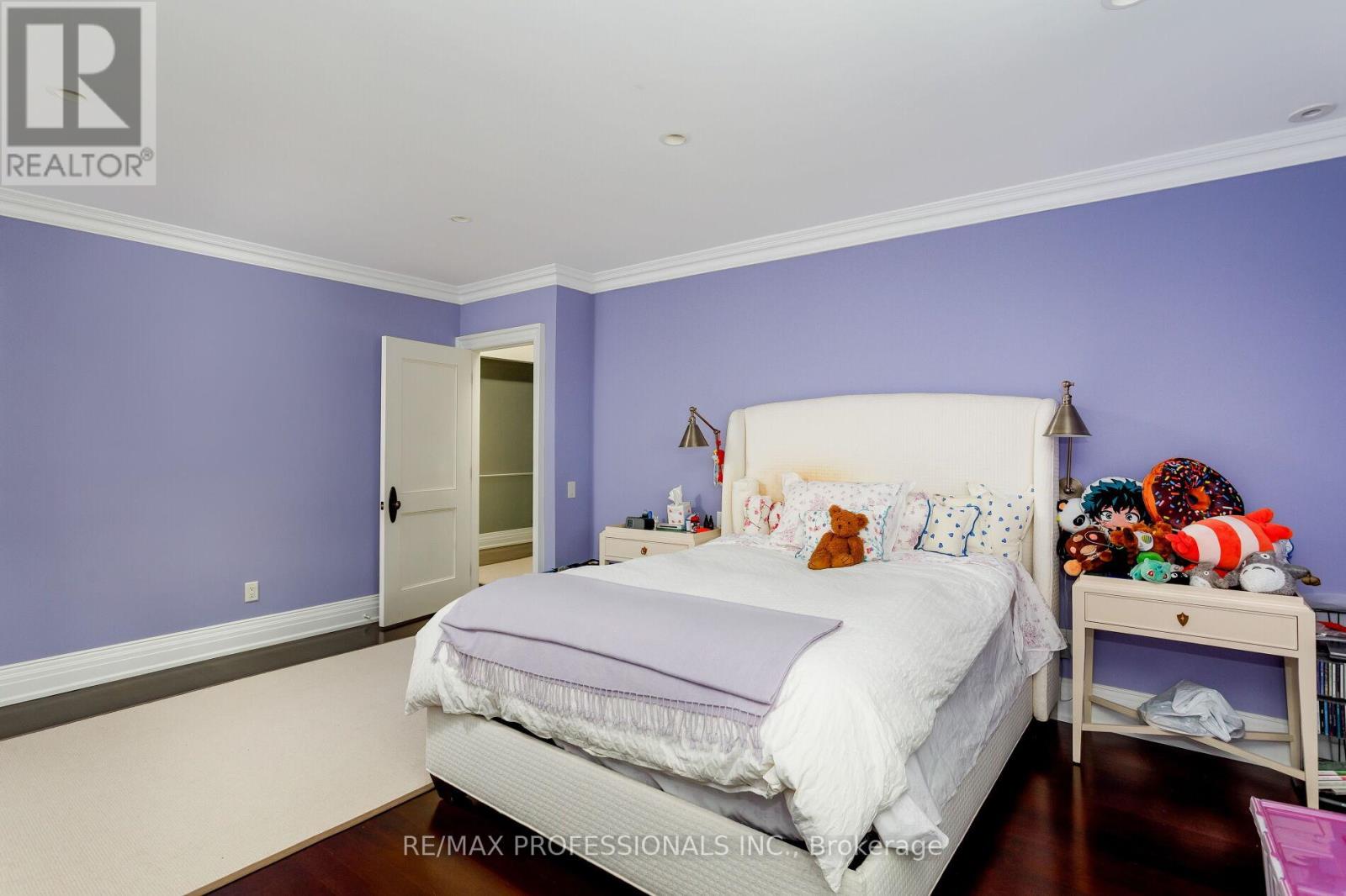 43 The Kingsway, Toronto, Ontario  M8X 2S9 - Photo 42 - W12476896