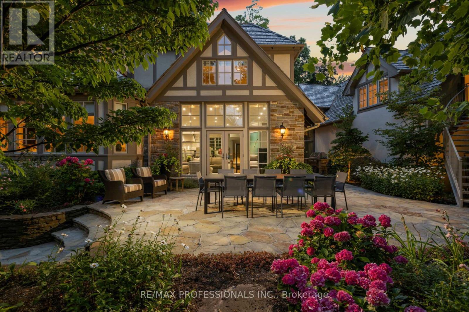 43 The Kingsway, Toronto, Ontario  M8X 2S9 - Photo 27 - W12476896