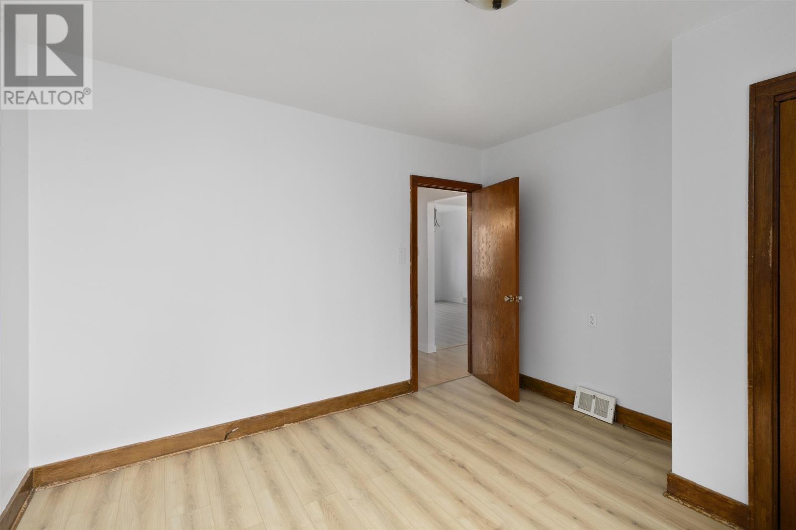 135 Carufel Ave, Sault Ste. Marie, Ontario  P6C 4T5 - Photo 21 - SM253361