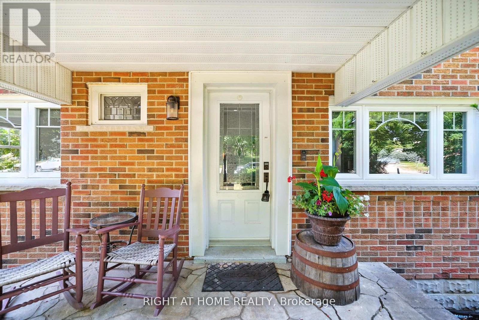 675 Myrtle Road W, Whitby, Ontario  L0B 1A0 - Photo 4 - E12660724