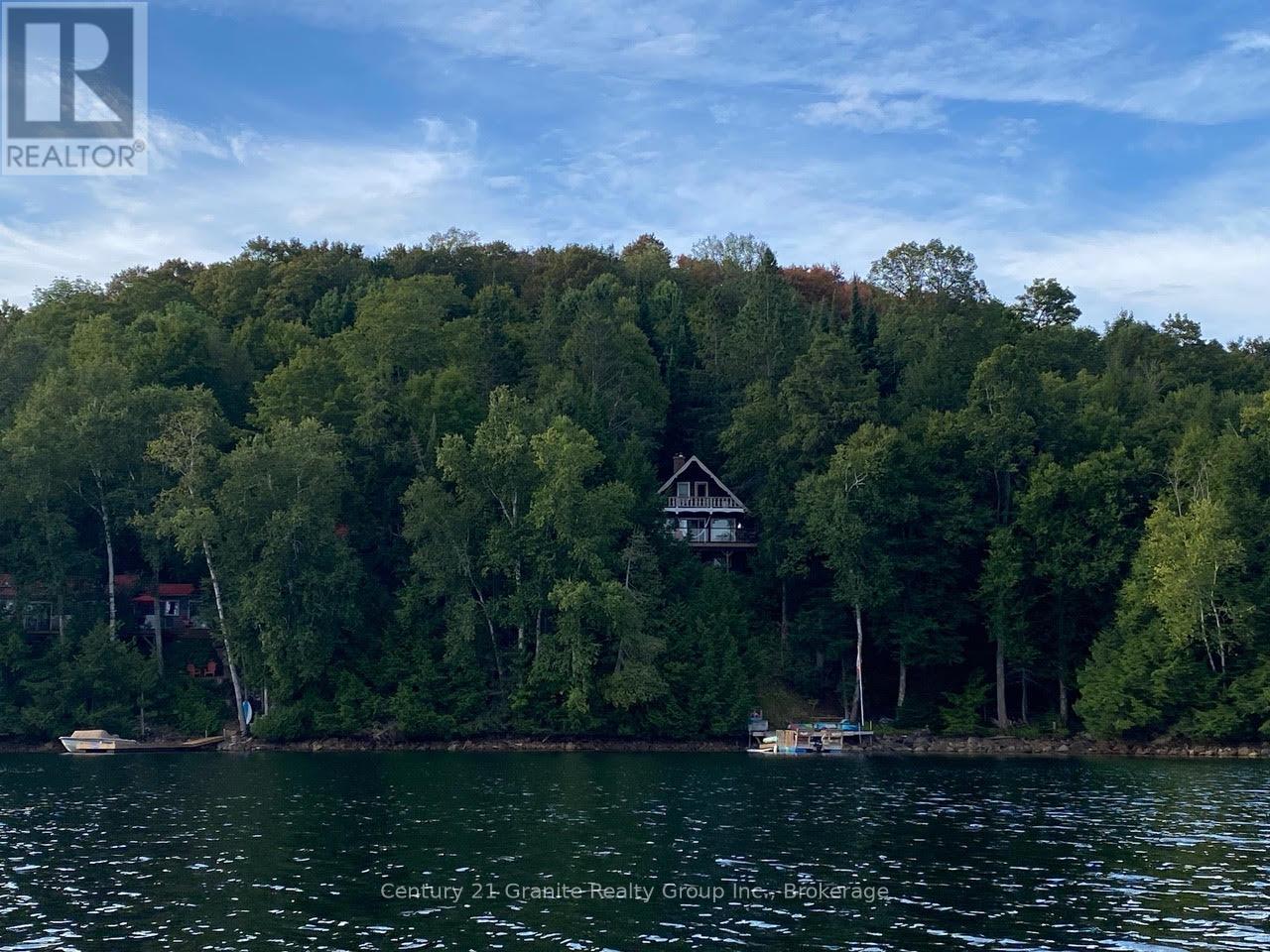 1038 Broken Paddle Road, Dysart Et Al, Ontario  K0M 1S0 - Photo 31 - X12660598