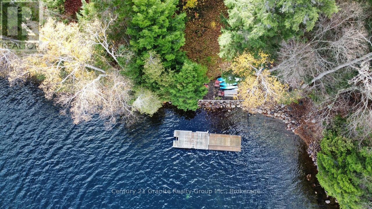 1038 Broken Paddle Road, Dysart Et Al, Ontario  K0M 1S0 - Photo 37 - X12660598