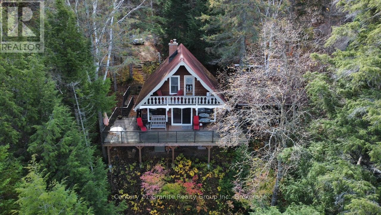 1038 Broken Paddle Road, Dysart Et Al, Ontario  K0M 1S0 - Photo 39 - X12660598