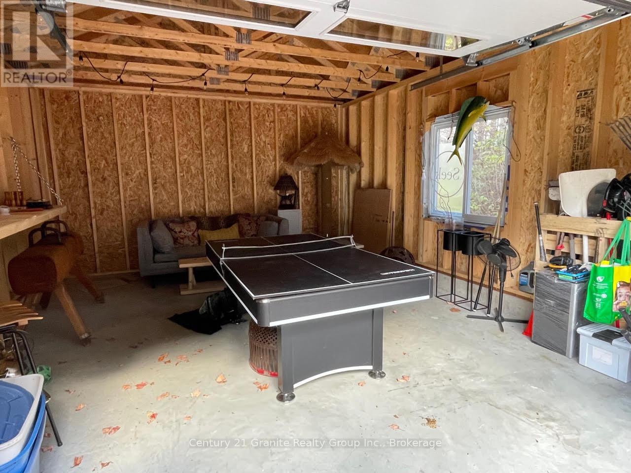 1038 Broken Paddle Road, Dysart Et Al, Ontario  K0M 1S0 - Photo 45 - X12660598