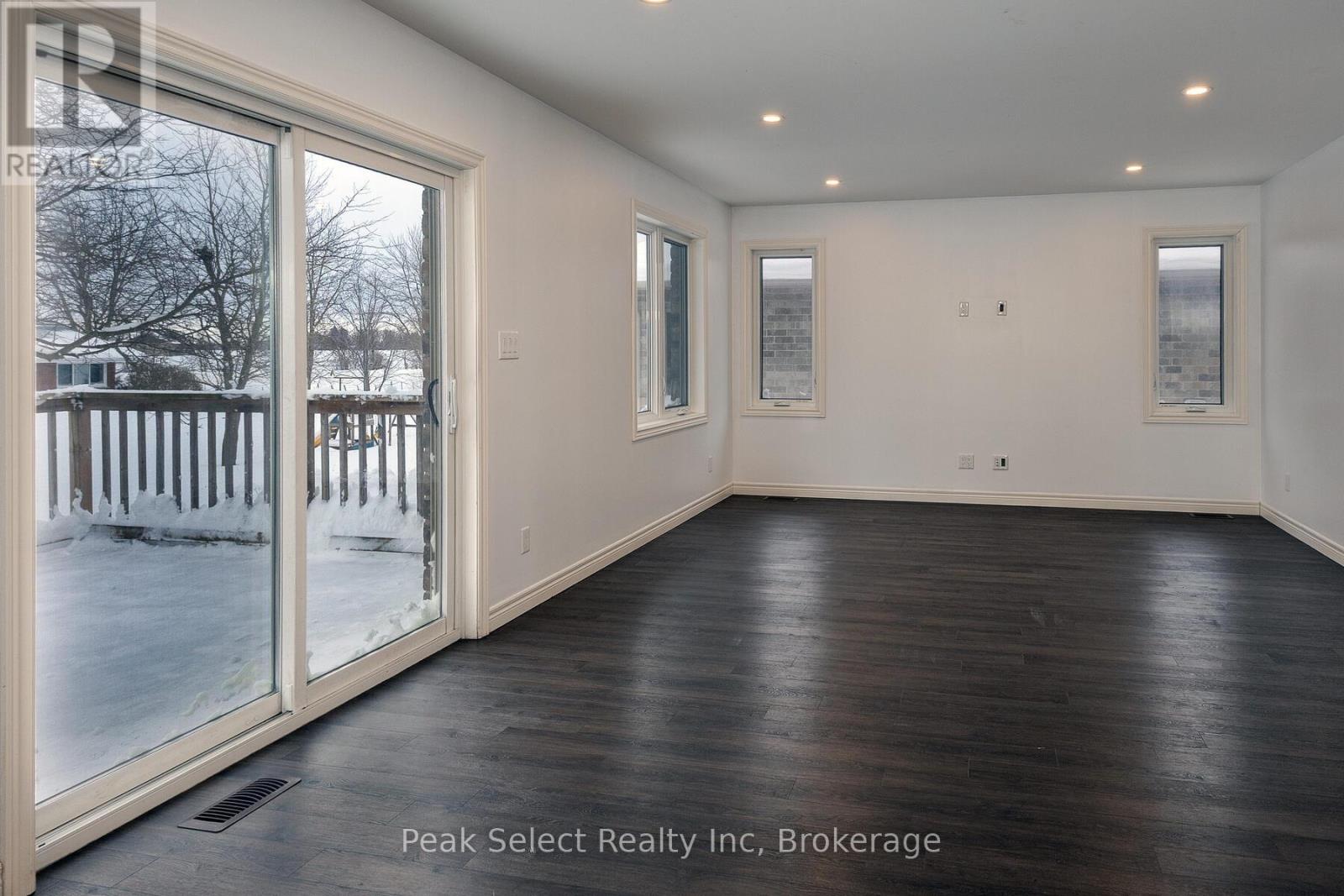 275 Mccourt Place, North Perth, Ontario  N0G 1B0 - Photo 12 - X12660626