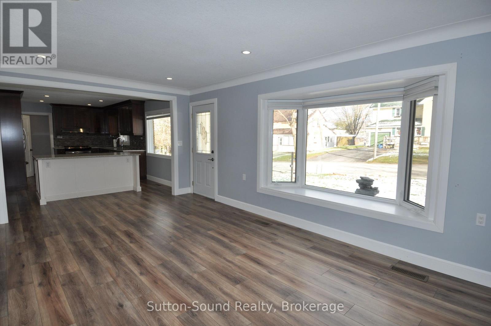 10 Brownlee Street S, South Bruce, Ontario  N0G 2S0 - Photo 9 - X12660662