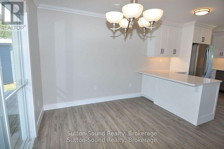 1 Williamson Place, South Bruce Peninsula, Ontario  N0H 2T0 - Photo 12 - X12660692