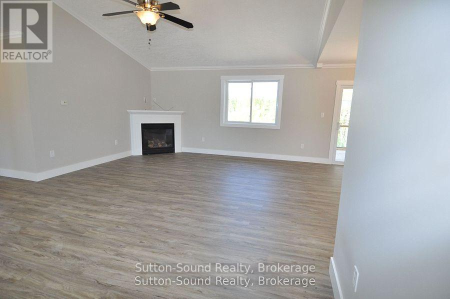 1 Williamson Place, South Bruce Peninsula, Ontario  N0H 2T0 - Photo 13 - X12660692