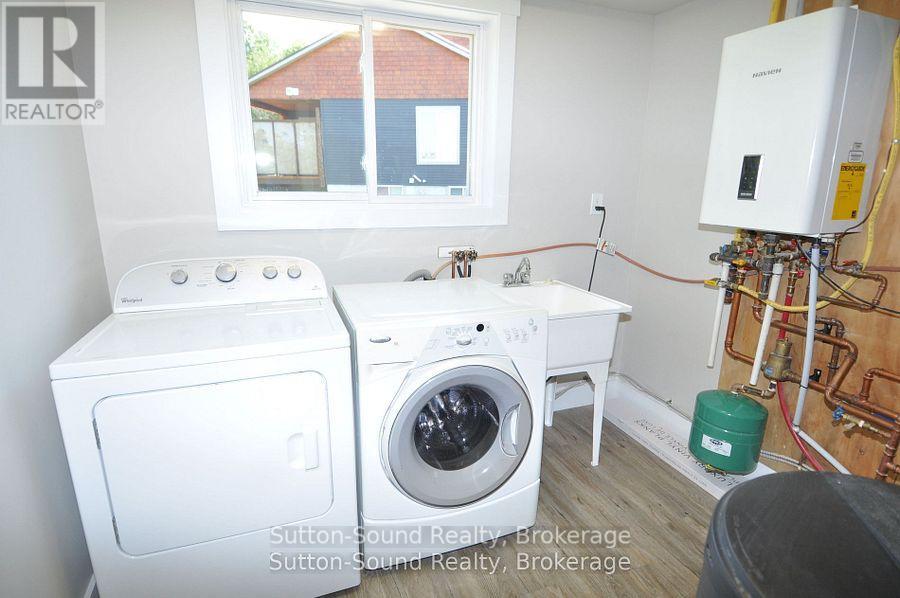 1 Williamson Place, South Bruce Peninsula, Ontario  N0H 2T0 - Photo 21 - X12660692