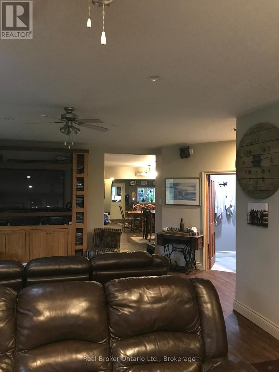 81567 Cp Line, Ashfield-Colborne-Wawanosh, Ontario  N7A 3Y1 - Photo 6 - X12660708