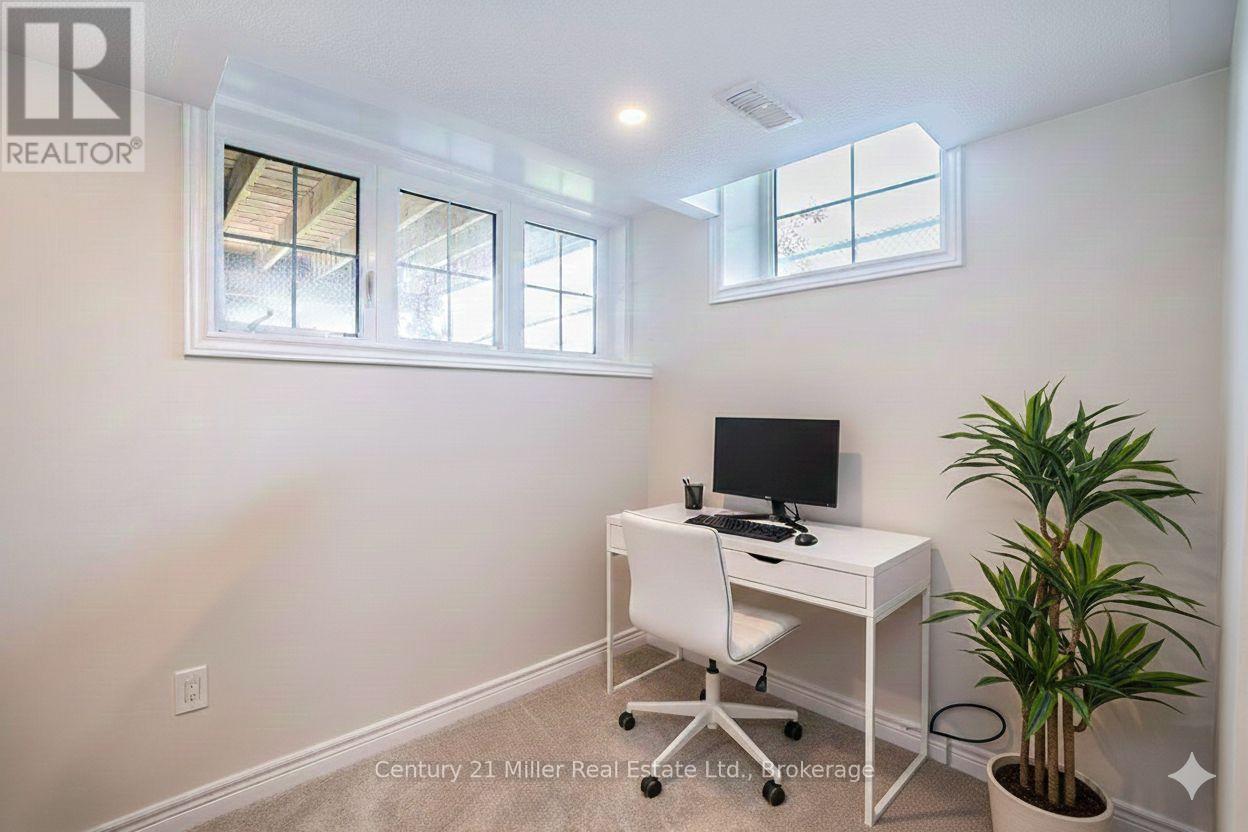 399 Threshing Mill Boulevard, Oakville, Ontario  L6H 0P5 - Photo 20 - W12660866