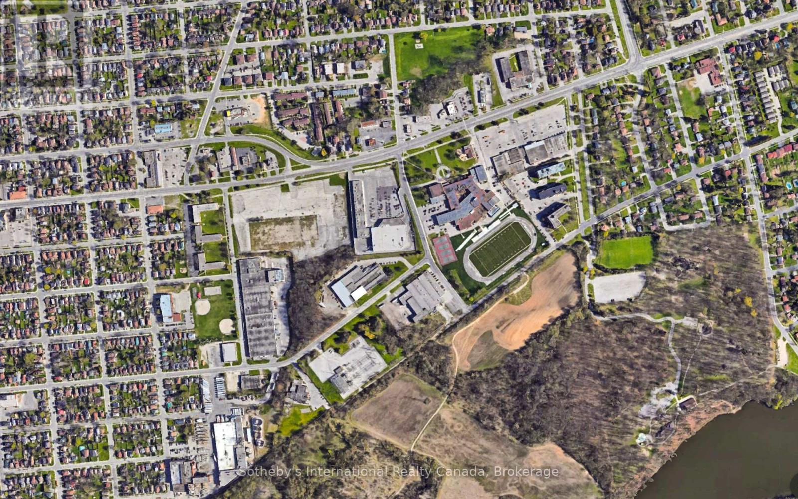 661 Colborne Street, Brantford, Ontario  N3S 3M8 - Photo 4 - X12489918