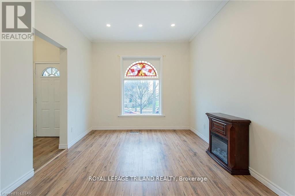 101 Malakoff Street, St. Thomas, Ontario  N5P 1M5 - Photo 4 - X12660776
