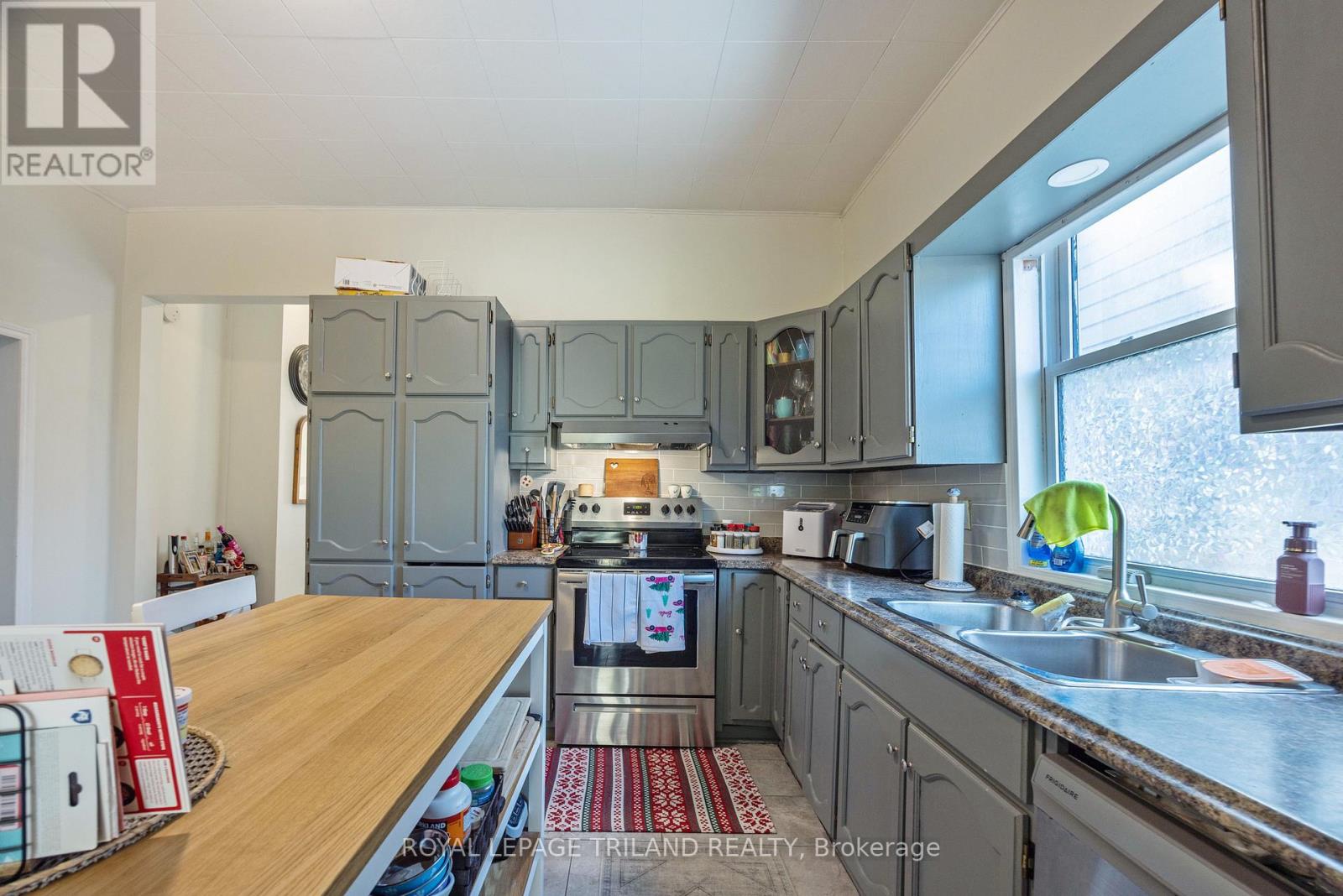 101 Malakoff Street, St. Thomas, Ontario  N5P 1M5 - Photo 8 - X12660776