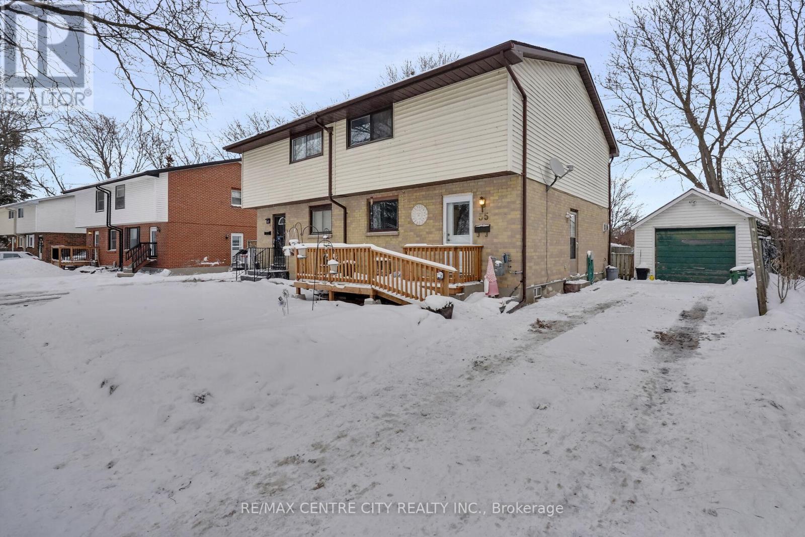 55 Mohegan Crescent, London East (East D), Ontario  N5V 2X7 - Photo 2 - X12660816