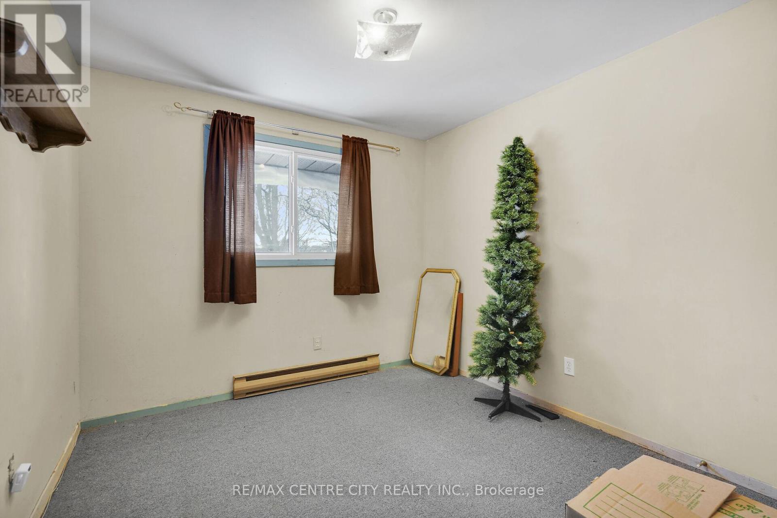 55 Mohegan Crescent, London East (East D), Ontario  N5V 2X7 - Photo 20 - X12660816