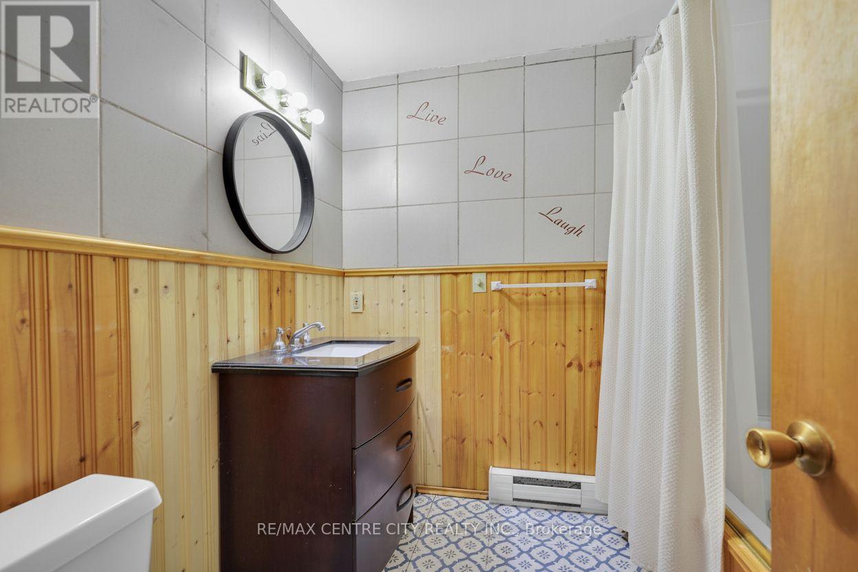 55 Mohegan Crescent, London East (East D), Ontario  N5V 2X7 - Photo 22 - X12660816