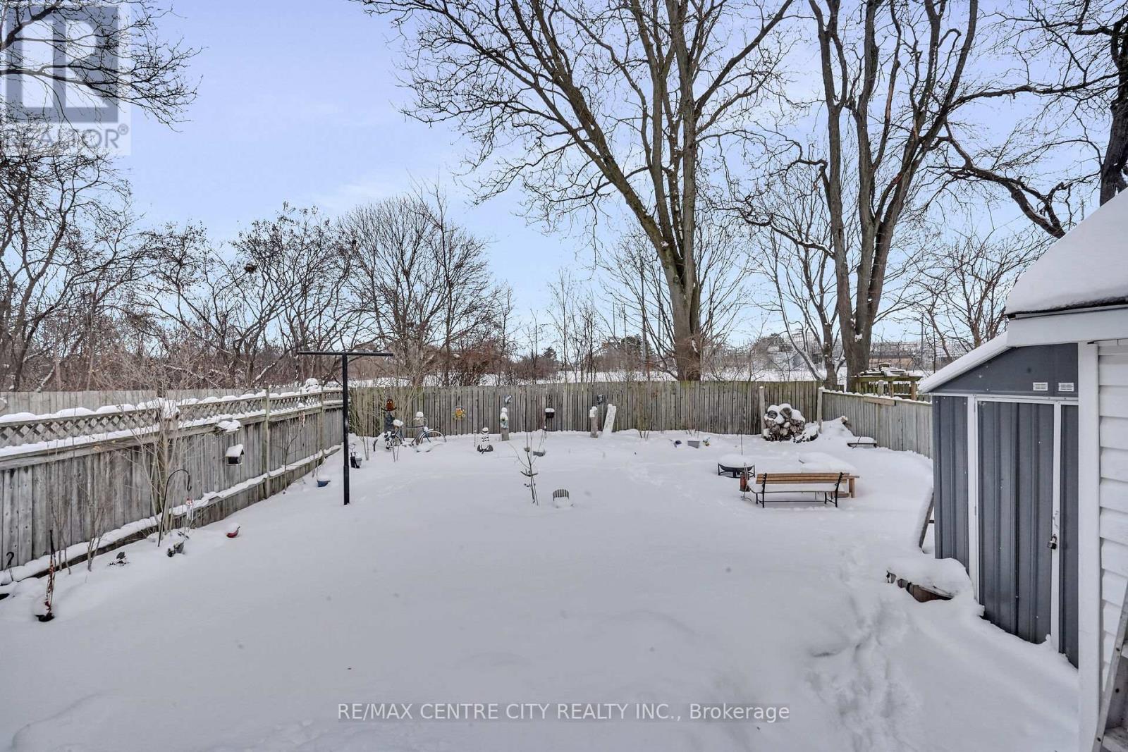 55 Mohegan Crescent, London East (East D), Ontario  N5V 2X7 - Photo 33 - X12660816