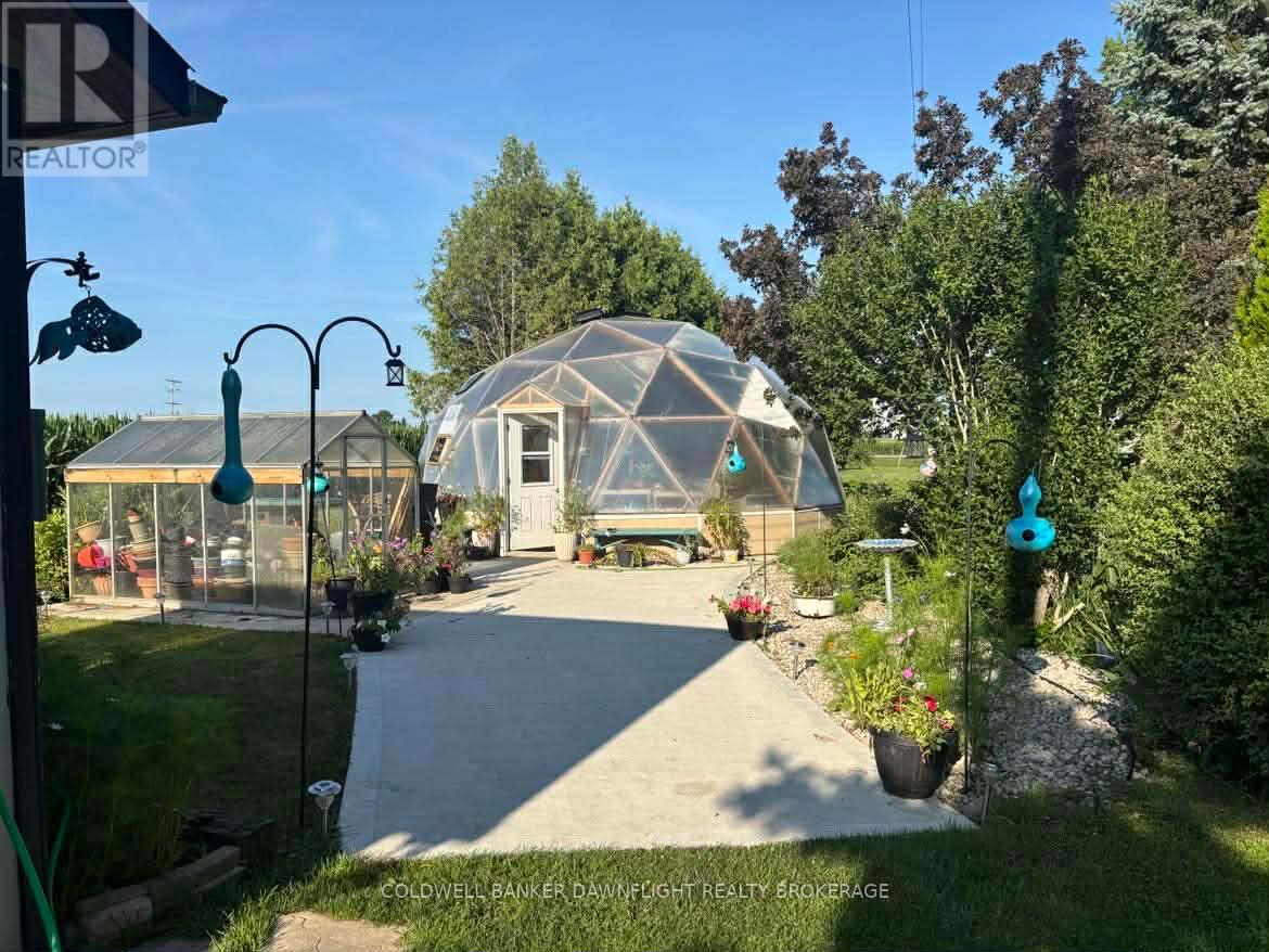 69818 London Road, South Huron (Usborne), Ontario  N0M 1K0 - Photo 32 - X12660846