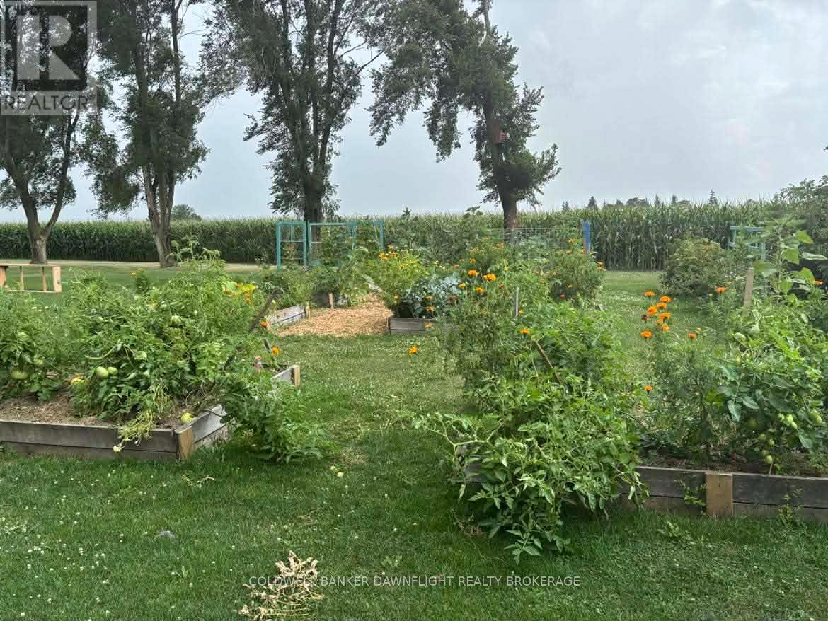 69818 London Road, South Huron (Usborne), Ontario  N0M 1K0 - Photo 37 - X12660846