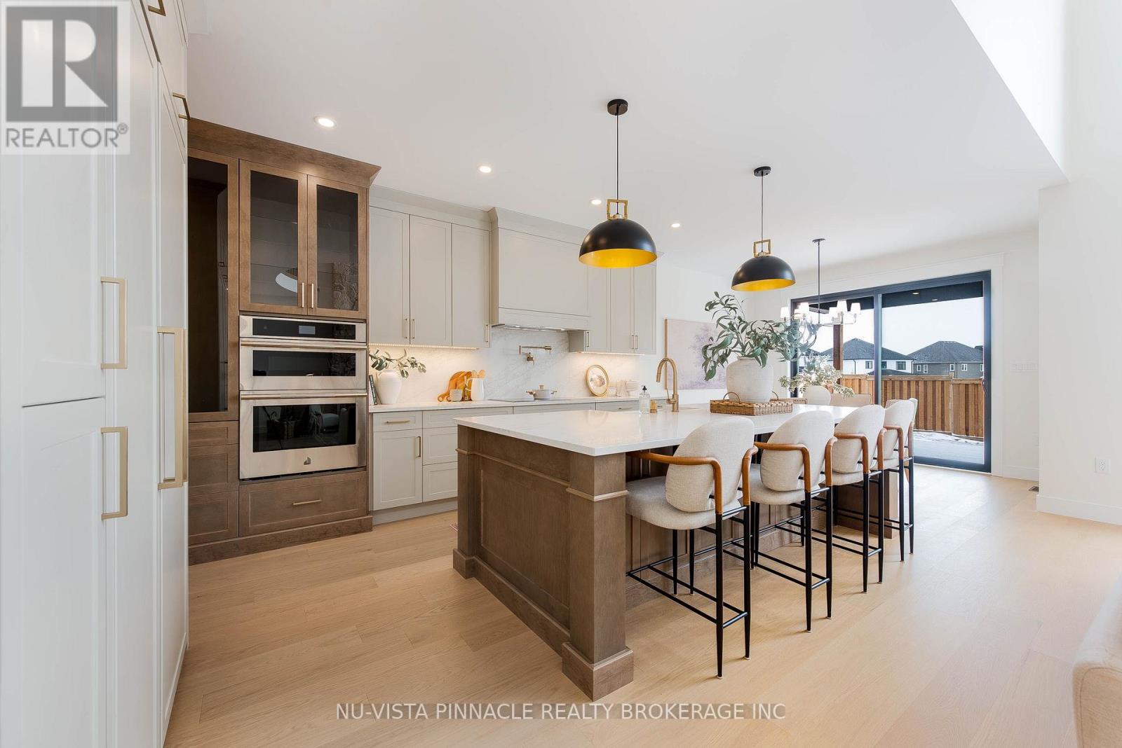 202 Harvest Lane, Thames Centre, Ontario  N0L 1G2 - Photo 4 - X12660874