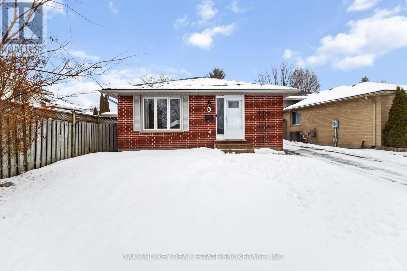 6 Weymouth Drive, London East (East I), Ontario  N5V 4E7 - Photo 1 - X12660902