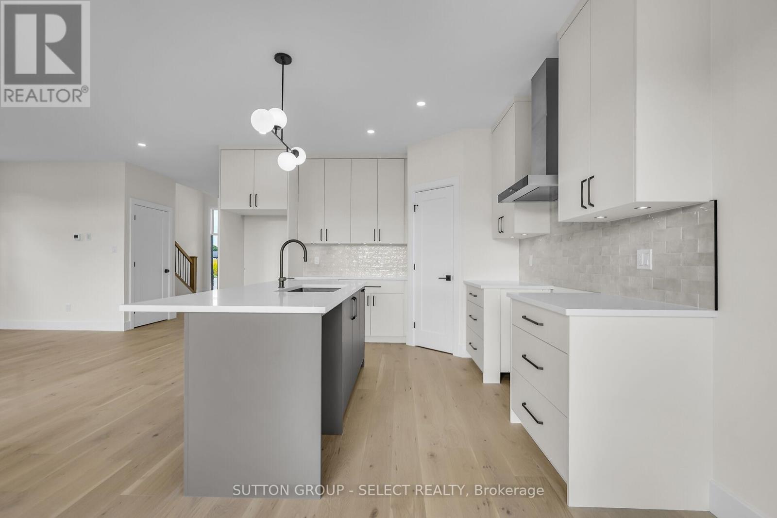 58 Briscoe Crescent, Strathroy-Caradoc (Ne), Ontario  N7G 0G3 - Photo 21 - X12660918