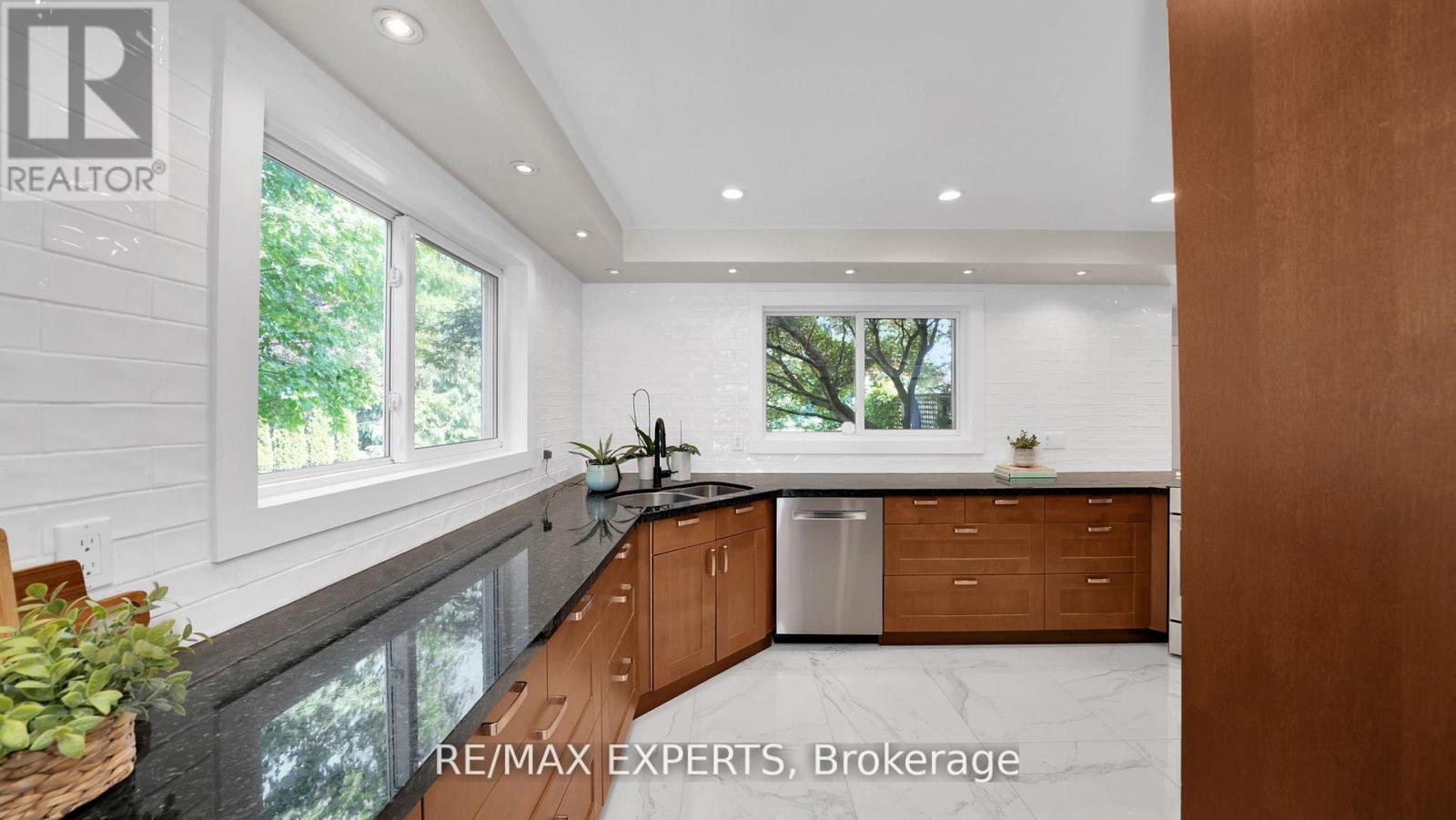 10 Kehoe Court, King, Ontario  L0G 1N0 - Photo 14 - N12556376