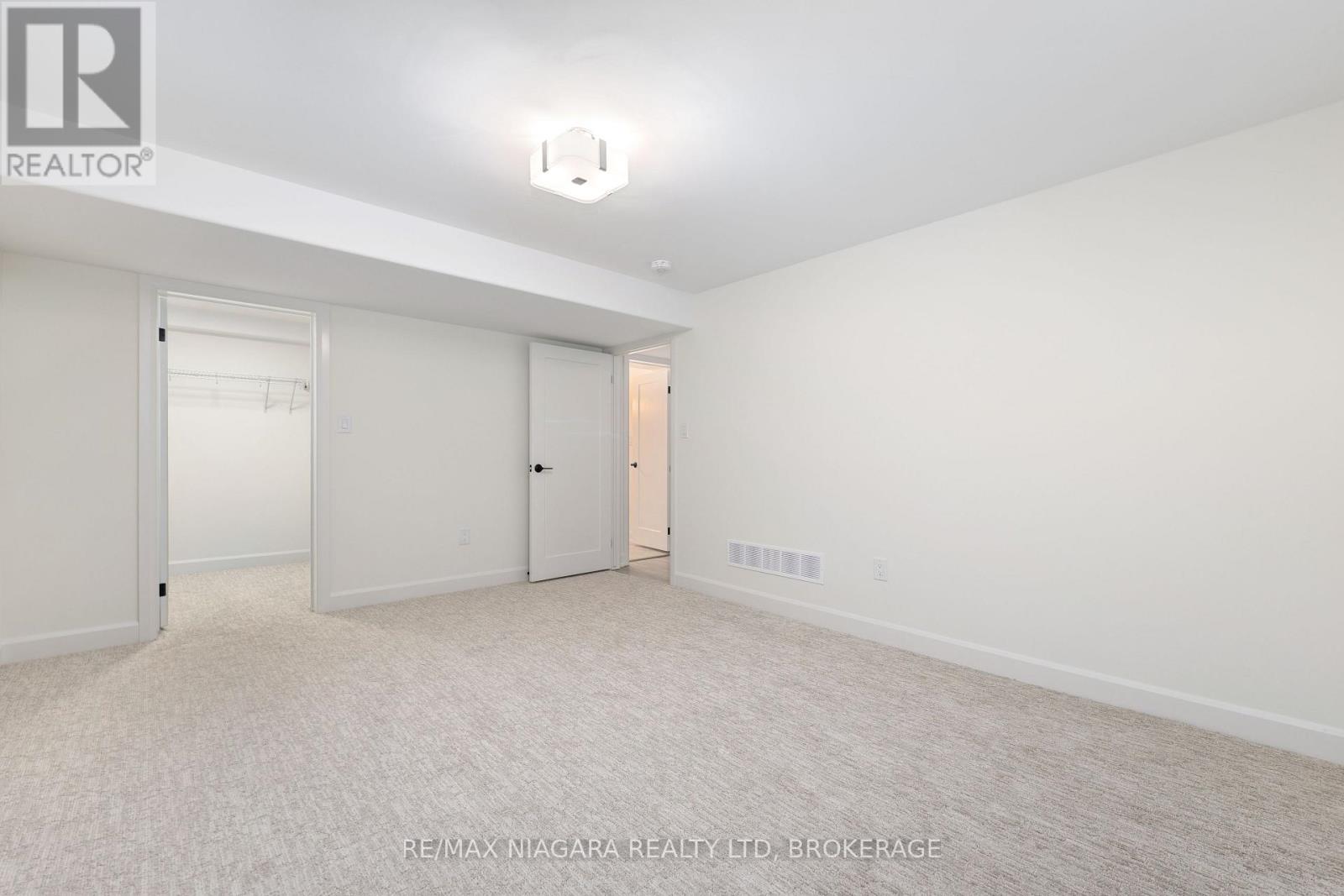 11 Butternut Crescent, Fort Erie, Ontario  L0S 1N0 - Photo 35 - X12660640