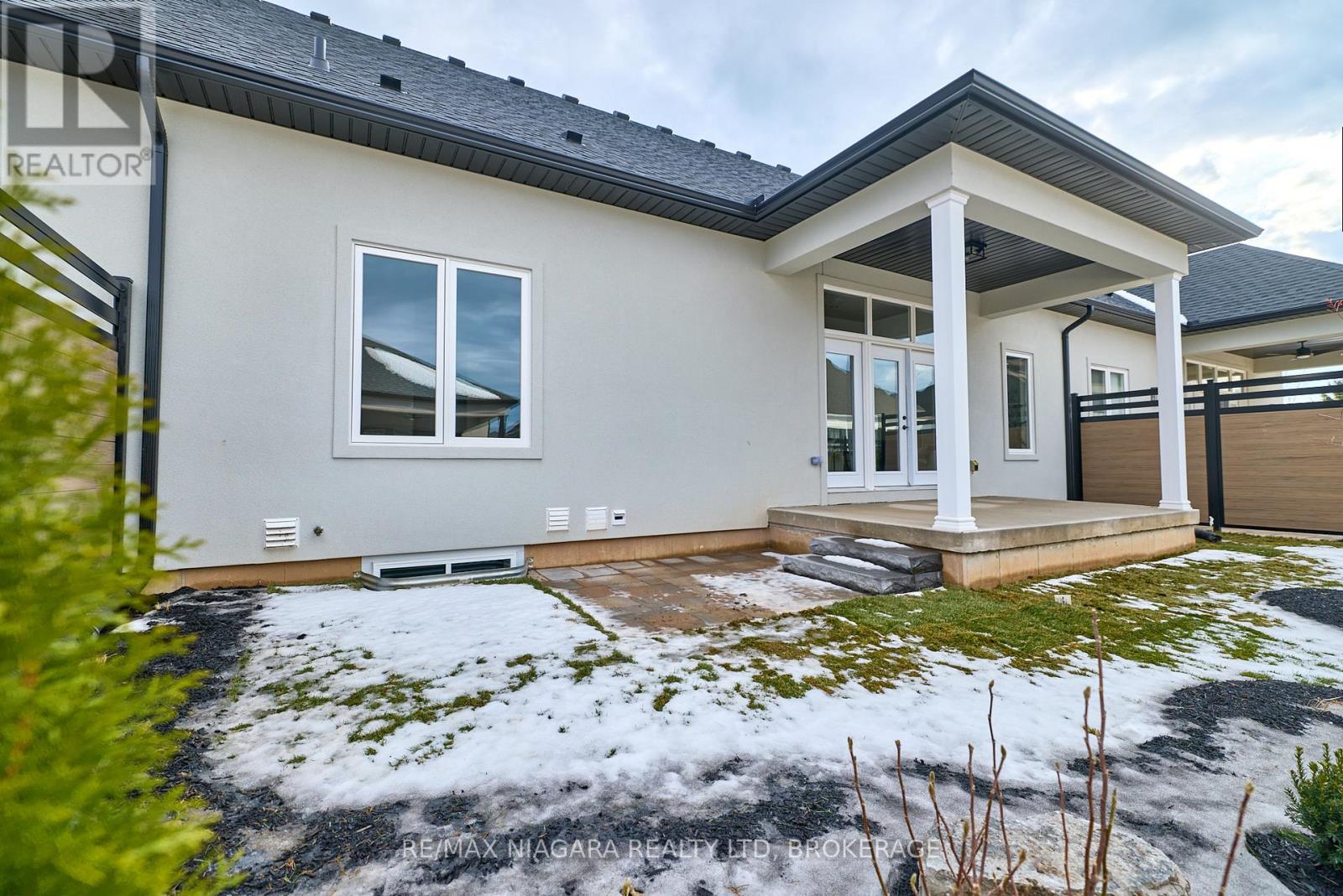 11 Butternut Crescent, Fort Erie, Ontario  L0S 1N0 - Photo 37 - X12660640