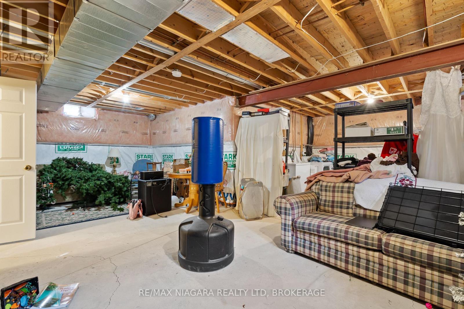 7 Honey Locust Circle, Thorold, Ontario  L2V 5E3 - Photo 22 - X12660802