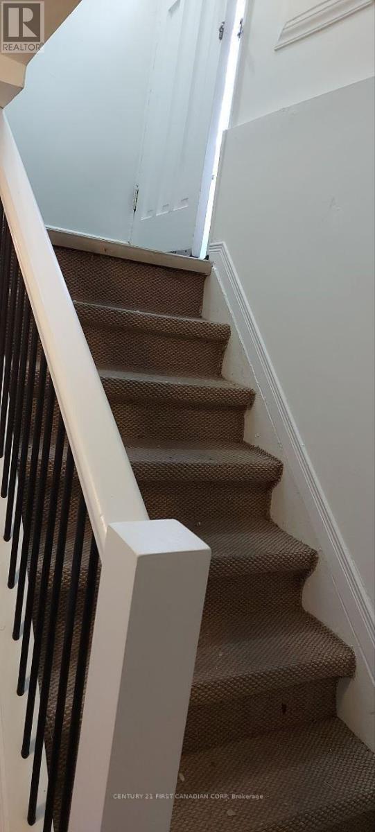 111 Lincoln Place, London South, Ontario  N6C 2C3 - Photo 16 - X12639292