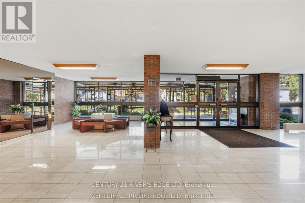 211 - 55 Water Street E, Brockville, Ontario  K6V 1A3 - Photo 3 - X12660796