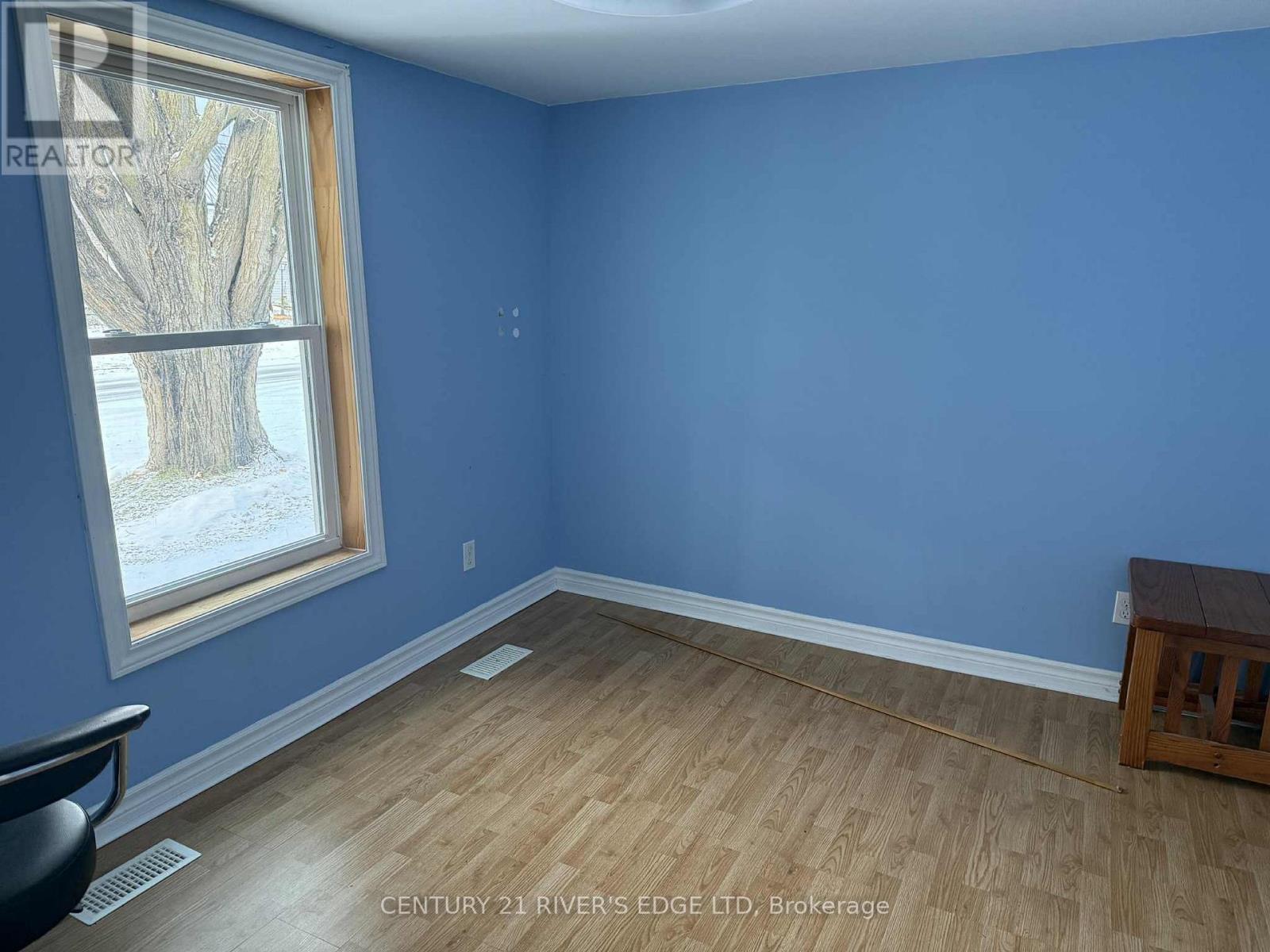 101 Schofield Avenue, Brockville, Ontario  K6V 4M7 - Photo 11 - X12660882