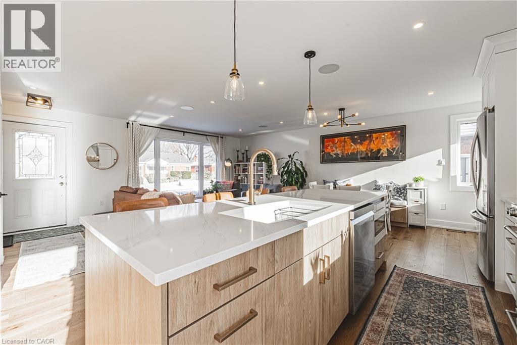 14 Mulock Avenue, Hamilton, Ontario  L8T 1H3 - Photo 8 - 40795483